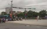 Đường phố đông đúc, Cảnh sát giao thông Hà Nội tất bật trong ngày đầu nới lỏng giãn cách xã hội