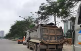 Bị Cảnh sát giao thông kiên quyết xử phạt, lái xe tải giở đủ trò 