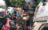 Ám ảnh kinh hoàng từ hiện trường vụ tai nạn xe container đè bẹp xe con chở 4 người