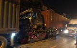 Ám ảnh kinh hoàng từ hiện trường vụ tai nạn xe container đè bẹp xe con chở 4 người