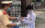 Cảnh sát giao thông Thủ đô tiếp sức cho thí sinh chống Covid-19, vượt vũ môn