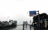 Đường phố Hà Nội ngày thứ 2 thực hiện cách ly toàn xã hội