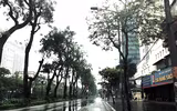 Đường phố Hà Nội ngày thứ 2 thực hiện cách ly toàn xã hội