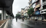 Đường phố Hà Nội ngày thứ 2 thực hiện cách ly toàn xã hội