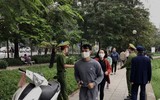 Đường phố Hà Nội ngày thứ 2 thực hiện cách ly toàn xã hội