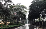 Đường phố Hà Nội ngày thứ 2 thực hiện cách ly toàn xã hội