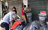 Cận cảnh cơ sở sản xuất hàng nghìn áo thể thao giả các thương hiệu lớn