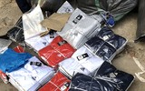 Cận cảnh cơ sở sản xuất hàng nghìn áo thể thao giả các thương hiệu lớn