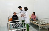 Lặng lẽ hình ảnh bác sỹ Cảnh sát sau cánh cổng trại giam
