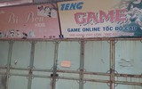 Hà Nội: Cảnh sát khu vực xuyên đêm nhắc nhở hàng quán đóng cửa phòng chống dịch Covid-19