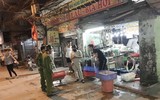 Hà Nội: Cảnh sát khu vực xuyên đêm nhắc nhở hàng quán đóng cửa phòng chống dịch Covid-19