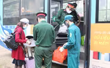 Những hình ảnh đẹp trong ngày tiễn công dân hết hạn cách ly tại trường Cao đẳng nghề công nghệ cao về nhà