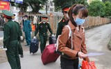 Những hình ảnh đẹp trong ngày tiễn công dân hết hạn cách ly tại trường Cao đẳng nghề công nghệ cao về nhà
