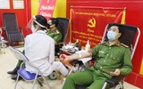 Ngời sắc đỏ chiến sỹ công an hiến máu tình nguyện vì cộng đồng