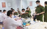 Ngời sắc đỏ chiến sỹ công an hiến máu tình nguyện vì cộng đồng