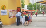 Lực lượng công an bảo vệ ngày đầu học sinh toàn thành phố trở lại trường học