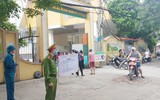 Lực lượng công an bảo vệ ngày đầu học sinh toàn thành phố trở lại trường học