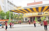 Lực lượng công an bảo vệ ngày đầu học sinh toàn thành phố trở lại trường học