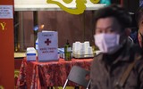 Lo sợ virus Corona, khách hàng không còn chen chúc cửa hàng vàng ngày Thần Tài