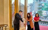 Lo sợ virus Corona, khách hàng không còn chen chúc cửa hàng vàng ngày Thần Tài