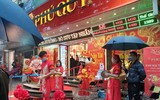 Lo sợ virus Corona, khách hàng không còn chen chúc cửa hàng vàng ngày Thần Tài