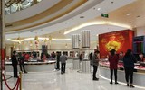 Lo sợ virus Corona, khách hàng không còn chen chúc cửa hàng vàng ngày Thần Tài