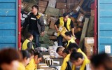 Chùm ảnh Trung Quốc bùng nổ mua hàng trực tuyến nhân 