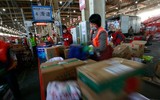 Chùm ảnh Trung Quốc bùng nổ mua hàng trực tuyến nhân 