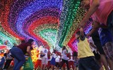Thế giới lung linh và huyền ảo chào đón Giáng sinh và Năm mới 2018