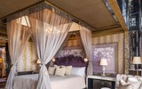 [ẢNH] Cận cảnh bên trong khách sạn St Regis, nơi lưu trú của ông Kim Jong-un