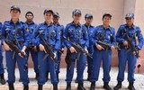 [Ảnh] Cận cảnh kỹ năng điêu luyện của đội đặc nhiệm SWAT toàn nữ đầu tiên của Ấn Độ