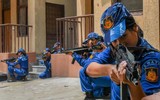 [Ảnh] Cận cảnh kỹ năng điêu luyện của đội đặc nhiệm SWAT toàn nữ đầu tiên của Ấn Độ