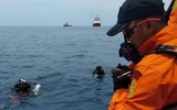 [Ảnh] Indonesia gấp rút tìm kiếm thi thể của 189 người trên máy bay xấu số JT 610