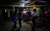 [Ảnh] Cận cảnh cuộc sống bên trong ngôi làng biệt lập và bị lãng quên ở Haiti