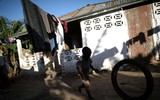 [Ảnh] Cận cảnh cuộc sống bên trong ngôi làng biệt lập và bị lãng quên ở Haiti