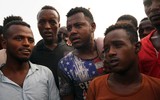 [Ảnh] Hành trình nguy hiểm của người di cư Ethiopia qua vùng chiến sự đến 