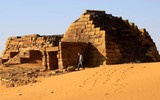 [ẢNH] Khám phá những kim tự tháp độc đáo chỉ có ở Sudan