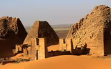 [ẢNH] Khám phá những kim tự tháp độc đáo chỉ có ở Sudan