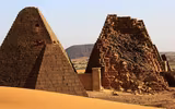 [ẢNH] Khám phá những kim tự tháp độc đáo chỉ có ở Sudan