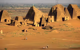 [ẢNH] Khám phá những kim tự tháp độc đáo chỉ có ở Sudan