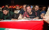 [ẢNH] Cận cảnh biển người Iran thương tiếc Tướng Soleimani