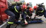 Lính cứu hỏa ứng biến tài tình, đầy chuyên nghiệp