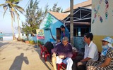 Ghé thăm làng bích họa rực rỡ nhất miền Trung