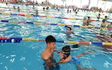 Giúp trẻ có những kỹ năng đảm bảo an toàn dưới nước