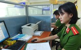 Nữ cảnh sát cơ động 6 lần trao tặng 
