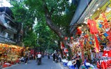 Phố Hàng Mã rực rỡ sắc màu đón Giáng sinh