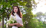 Hoa loa kèn tinh khôi xuống phố Hà Nội