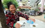 Thích thú với trụ nước sạch uống liền miễn phí ở Hà Nội