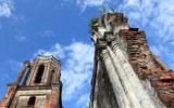 Vẻ đẹp hoang sơ của nhà thờ đổ Nam Định