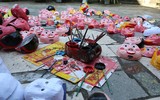 Trung thu sớm ở làng làm mặt nạ giấy bồi